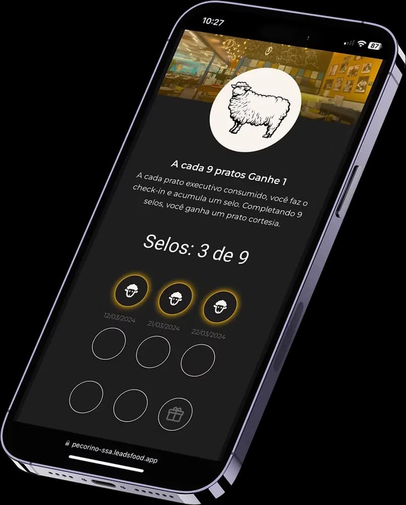 Cartão fidelidade digital com selos — tela real do app da LeadsFood